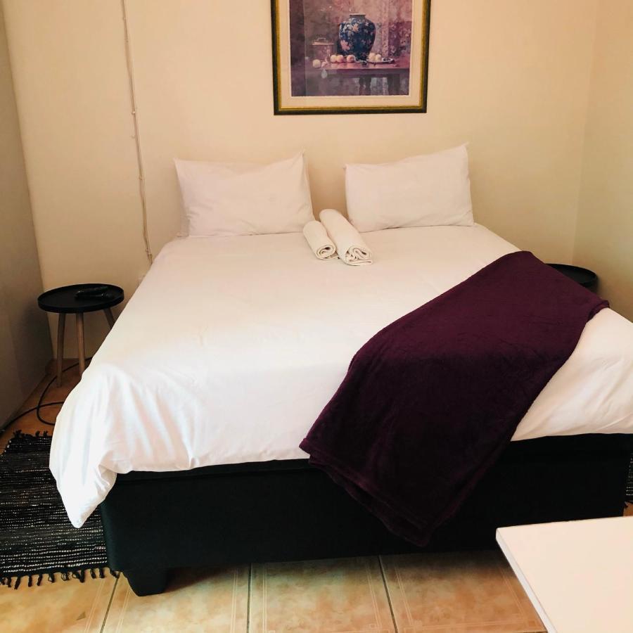 Mo-nize Villa Guesthouse Otjiwarongo Extérieur photo